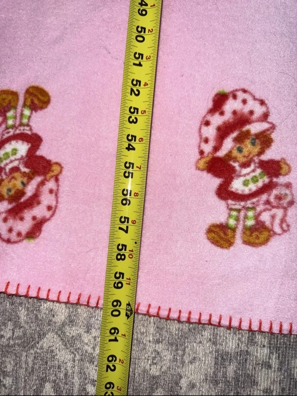 Vintage strawberry shortcake fleece blanket